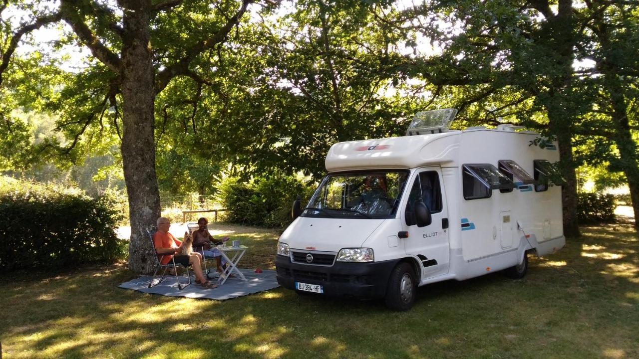 Camping De Ladignac Le Long Bel Air Exterior foto