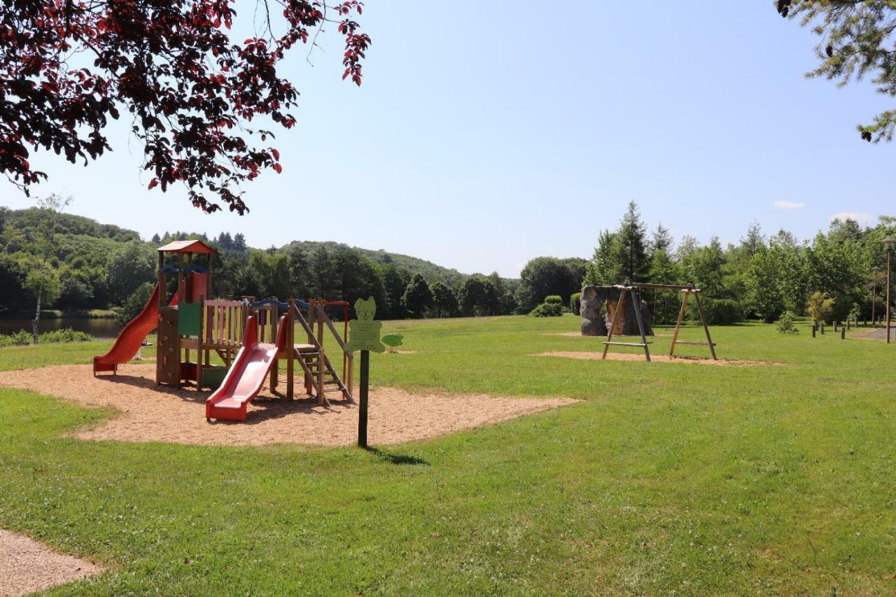 Camping De Ladignac Le Long Bel Air Exterior foto