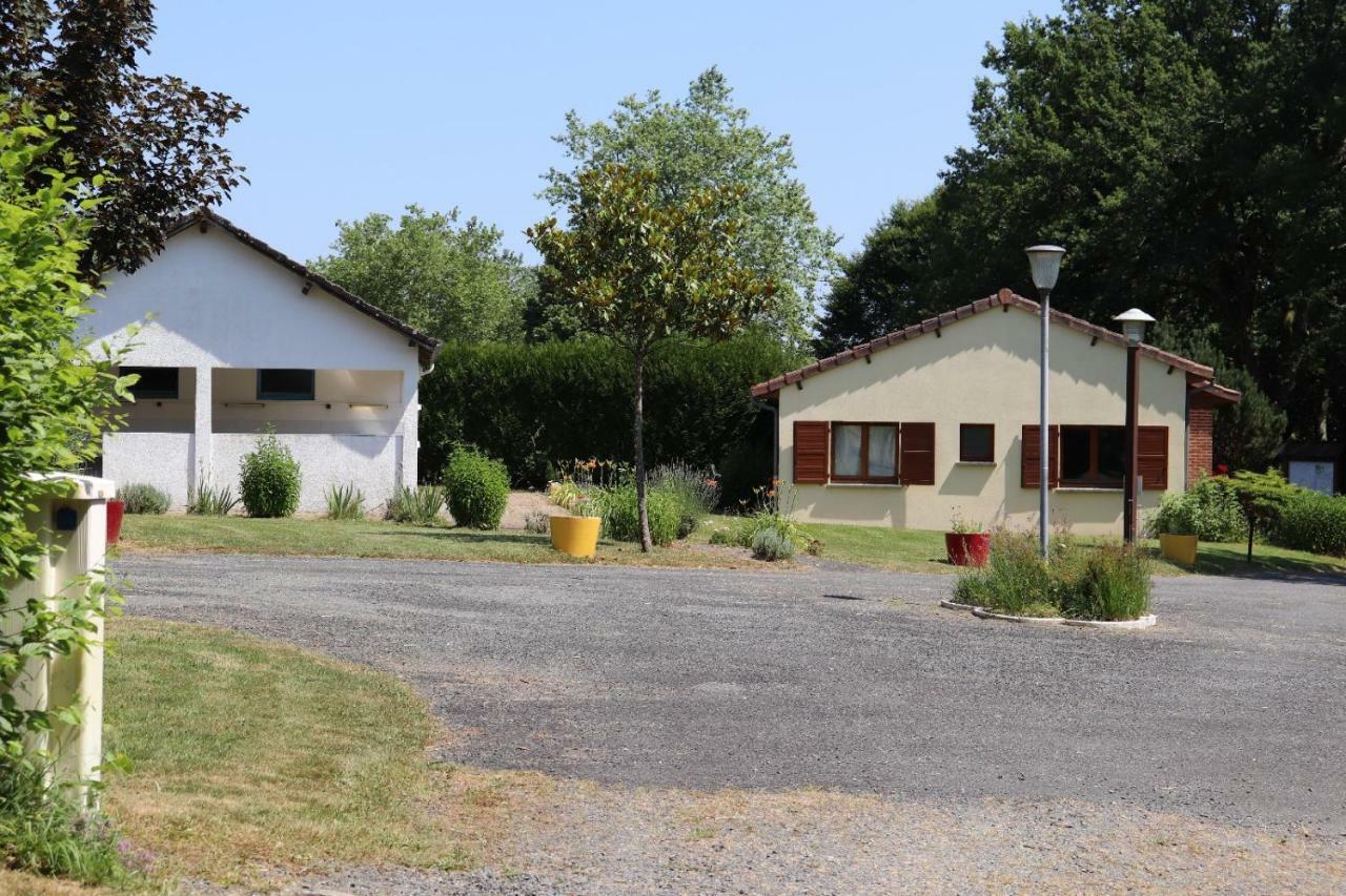 Camping De Ladignac Le Long Bel Air Exterior foto